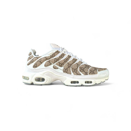 CUSTOM SNEAKER