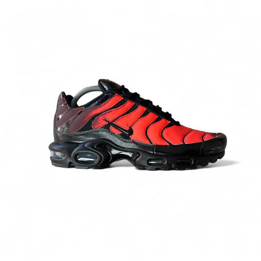 CUSTOM SNEAKER
